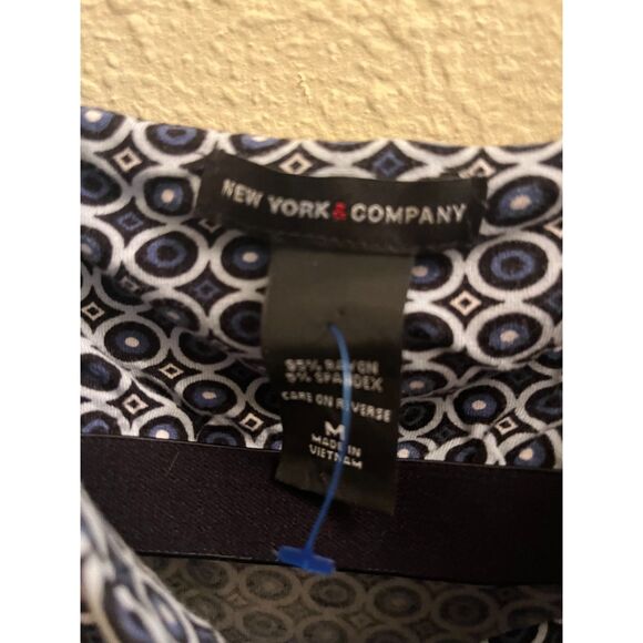 NEW YORK & COMPANY TANK TOP SIZE MEDIUM WOMEN LADIES CAMI CAMISOLE - Picture 3 of 4